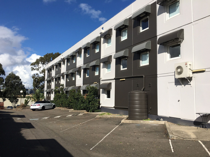 Exterior & Views 26