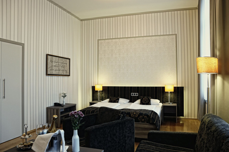 Bedroom 5, Konsumhotel Dorotheenhof Weimar, Weimar
