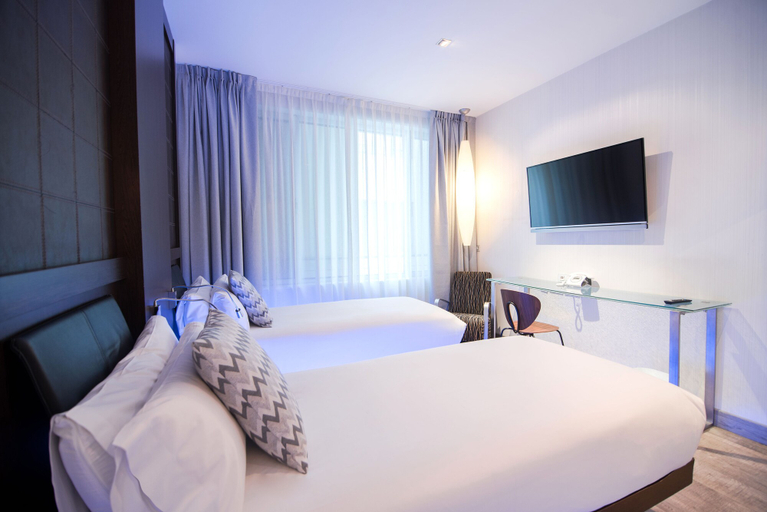Bedroom 2, Petit Palace President Castellana, Madrid