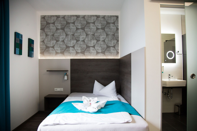 Bedroom 4, Hotel im Kaiserpark, Schmalkalden-Meiningen