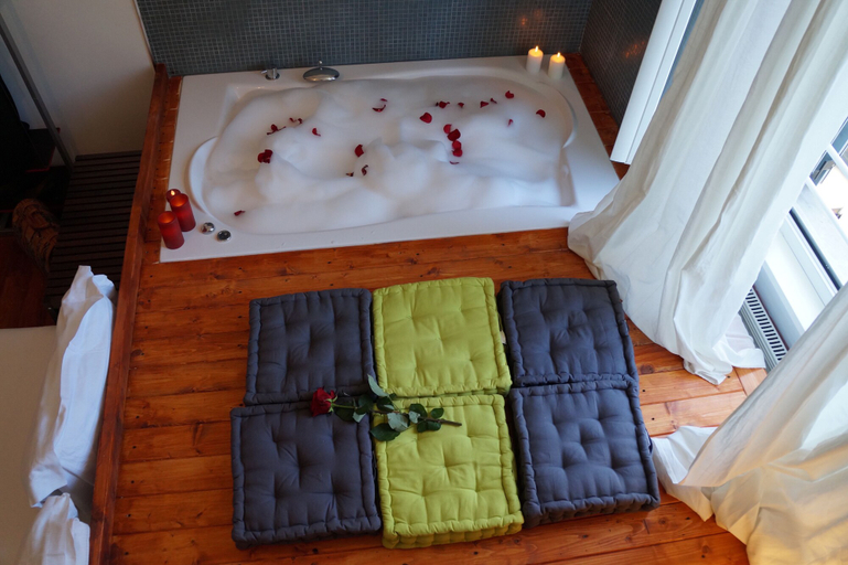 Bedroom 5, Jacuzzi Rooms, Rome