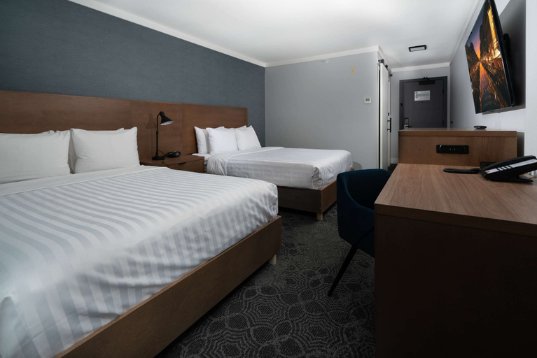 Bedroom 4, Prestige Kamloops Hotel, WorldHotels Crafted, Thompson-Nicola