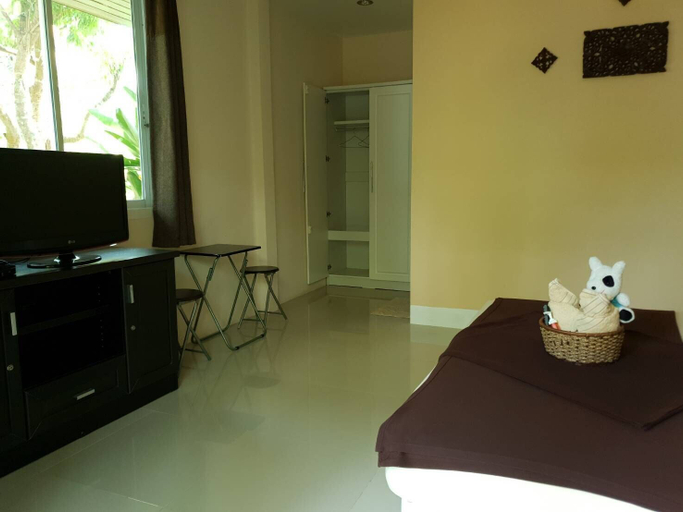 Bedroom 2, Baan Suan Phidchamika, Amphawa