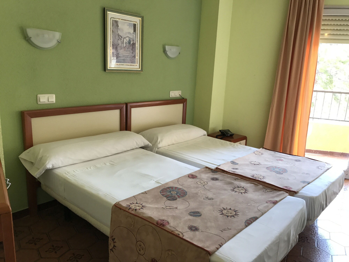 Bedroom 3, Hotel Imperial II, Valencia