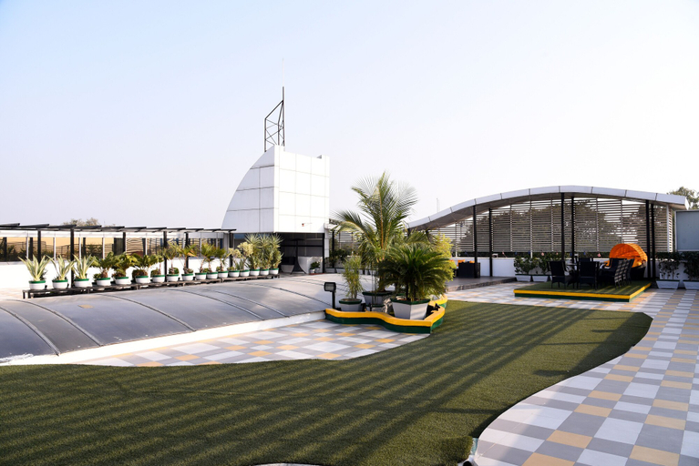 Exterior & Views 2, Hotel Royal Cliff, Kanpur Nagar