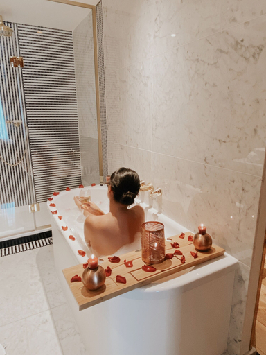 Bathroom 5, Hotel Vernet, Paris