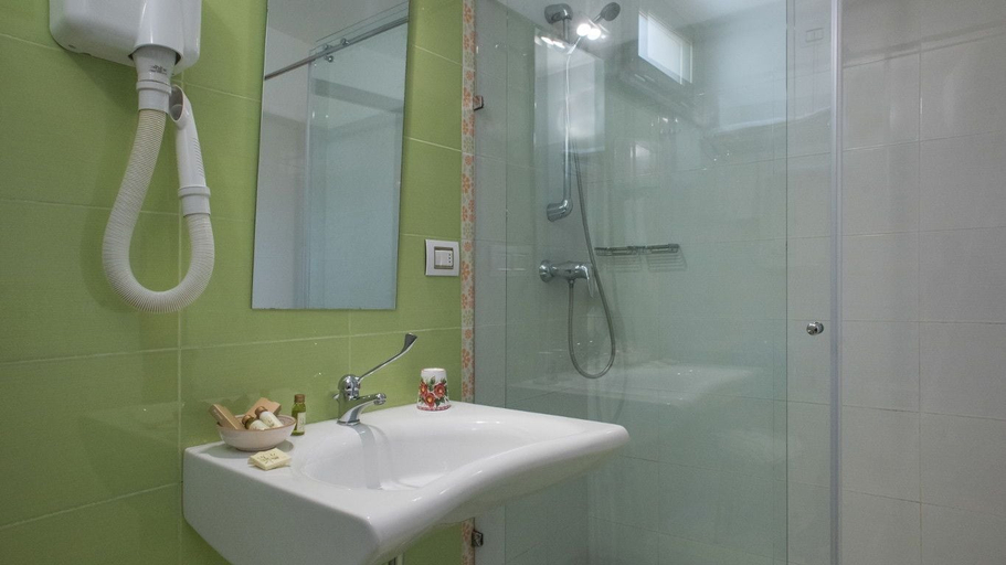 Bathroom 5, Masseria Pizzofalcone, Lecce