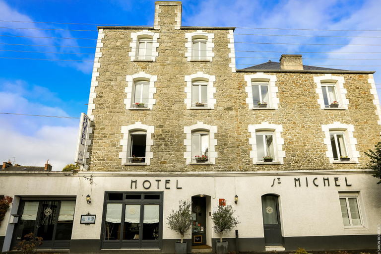 Exterior & Views 2, Hôtel Saint-Michel, Ille-et-Vilaine