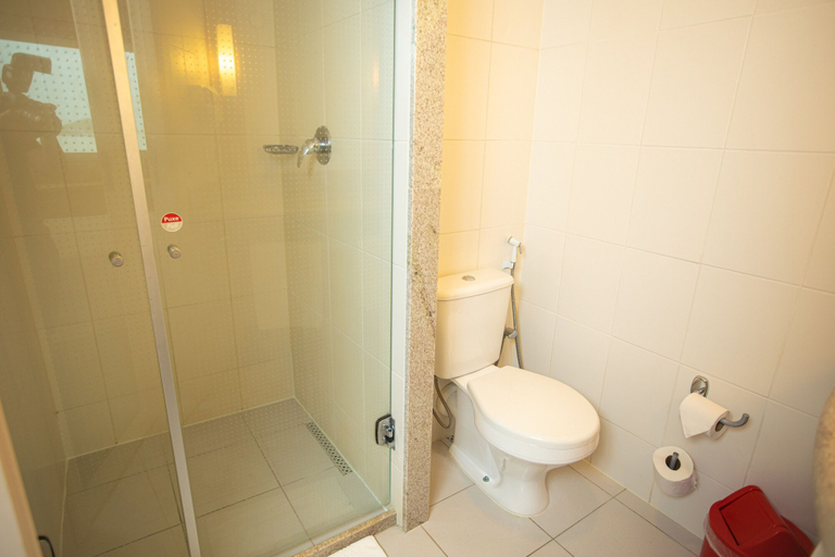 Bathroom 4, ibis Vitoria Praia Do Canto, Vitoria