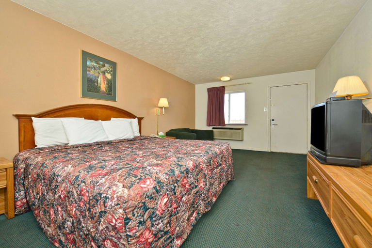 Bedroom 3, Americas Best Value Inn Marion, IL, Williamson