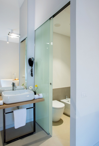 Bathroom 5, Viminale View Hotel, Rome