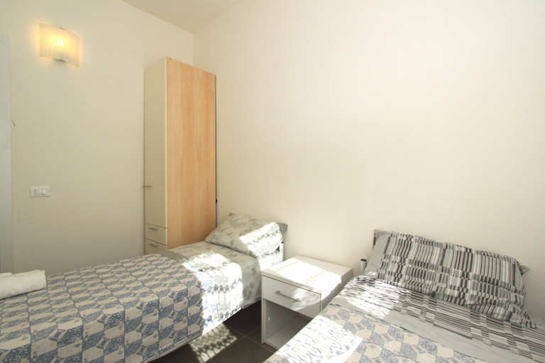 Room 3, Villa Pineta Apartments, Ferrara
