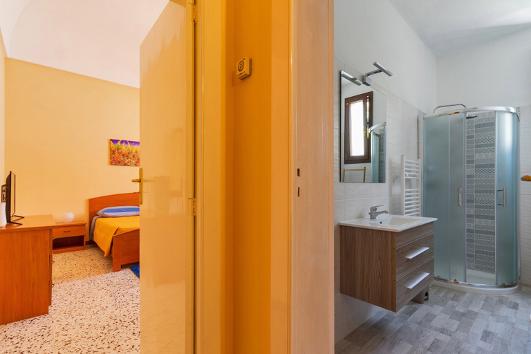 Bedroom 2, 2980 Culla del Salento by Barbarhouse, Taranto