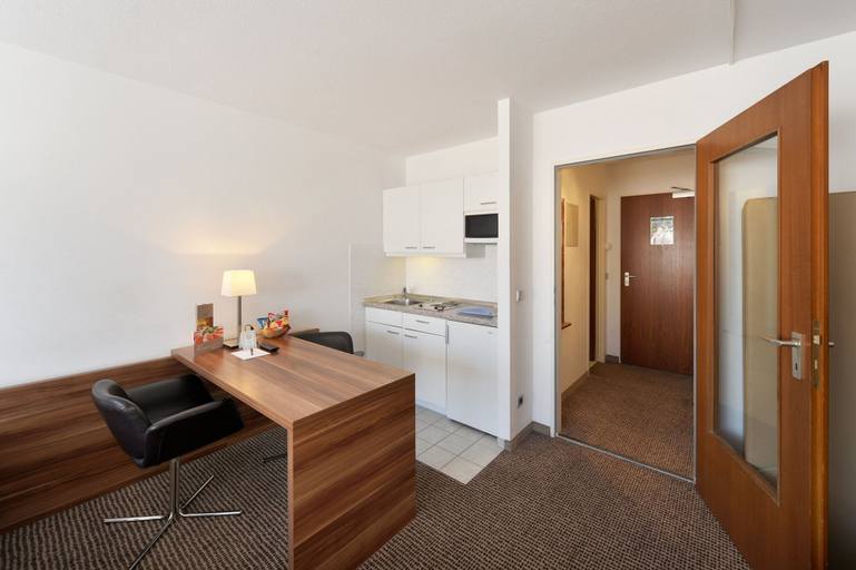 Bedroom 3, Downtown Vi Vadi Hotel, München