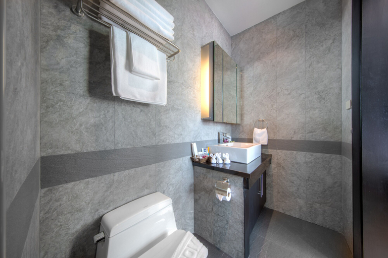 Bathroom 4, Villas In Pattaya, Pattaya