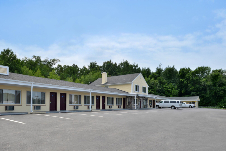Exterior & Views 2, Americas Best Value Inn Providence North Scituate, Providence