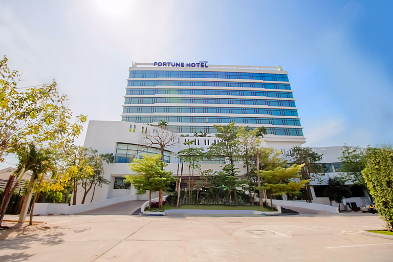 Exterior & Views 2, Fortune Hotel Korat, Muang Nakhon Ratchasima