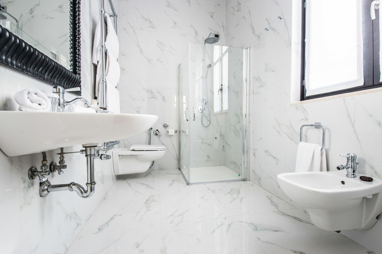 Bathroom 4, Vmaison Luxury Hotel, Messina