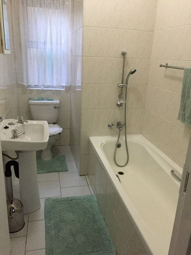 Bathroom 3, Low Tide, Umkhanyakude