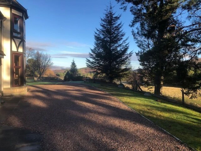 Exterior & Views 2, Crubenbeg Country House, Highland
