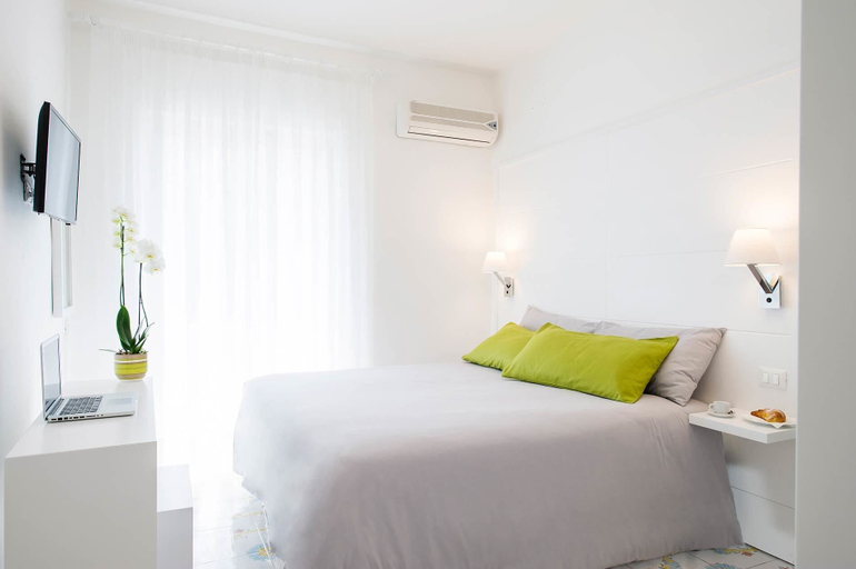 Bedroom 3, Hotel San Francesco, Napoli