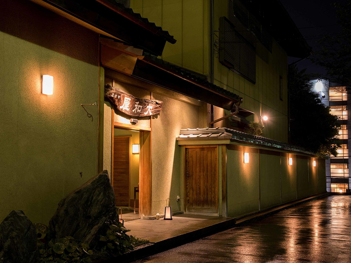 Exterior & Views 2, Yamatoya Besso, Matsuyama