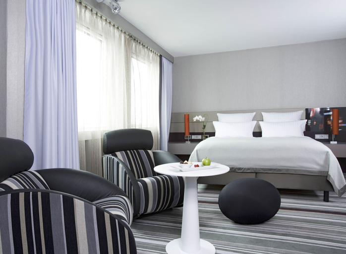 Bedroom 4, Steigenberger Airport Hotel Frankfurt, Frankfurt am Main