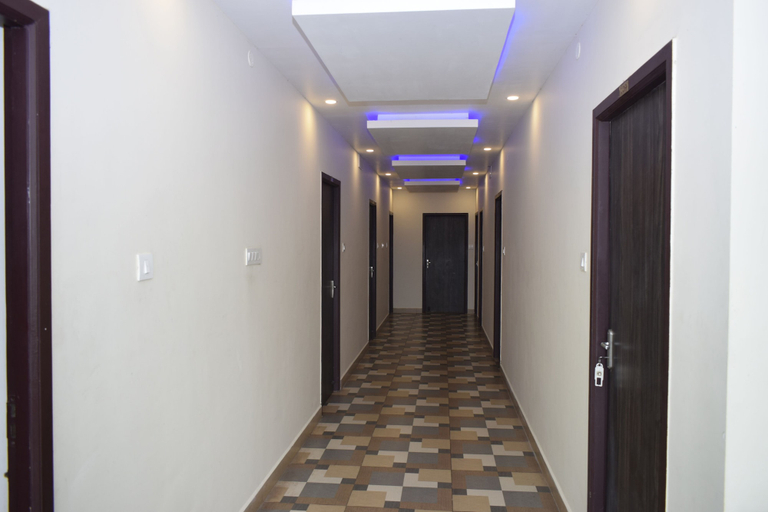 Others 5, TSV Hotel, Cuddalore