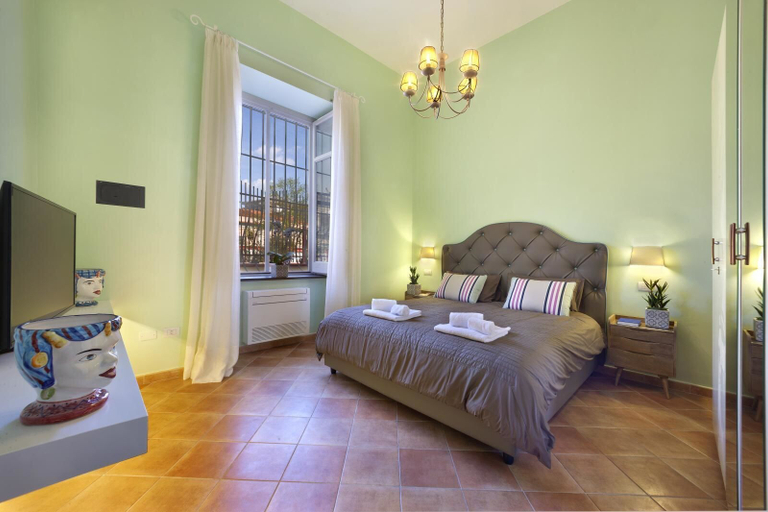 Primary image, Henry House in Sorrento, Napoli