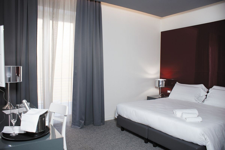 Bedroom 2, Hotel Leopardi, Napoli