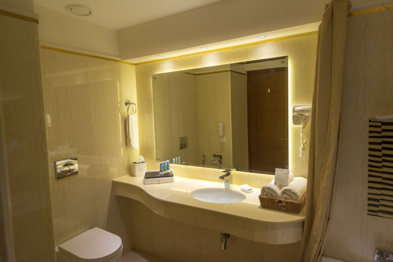 Bathroom 5, Luxus Grand Hotel, Lahore