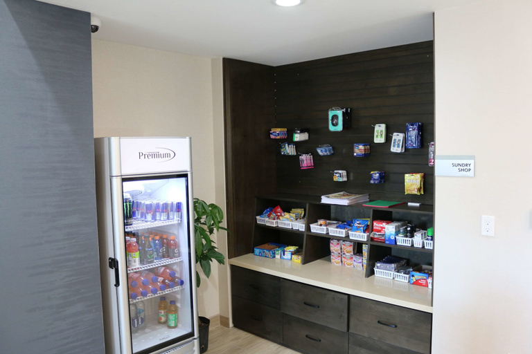 Food & Drinks 5, Best Western Plus New Barstow Inn & Suites, San Bernardino