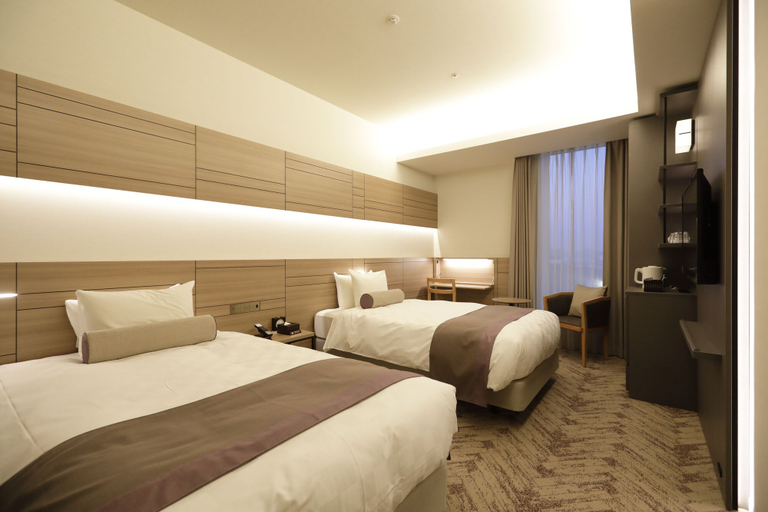 Bedroom 3, Nippon Seinenkan Hotel, Shinjuku