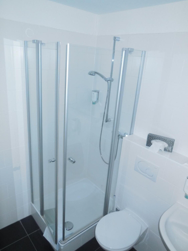 Bathroom 3, Hotel Garni am Hechenberg, Mainz