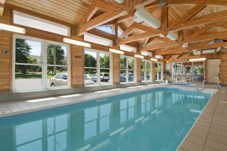 Sport & Beauty 5, Travelodge by Wyndham Kamloops, Thompson-Nicola