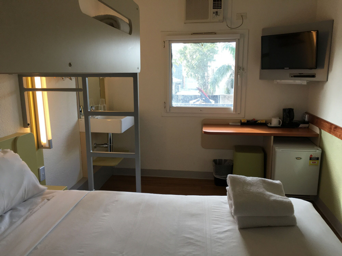 Bedroom 21