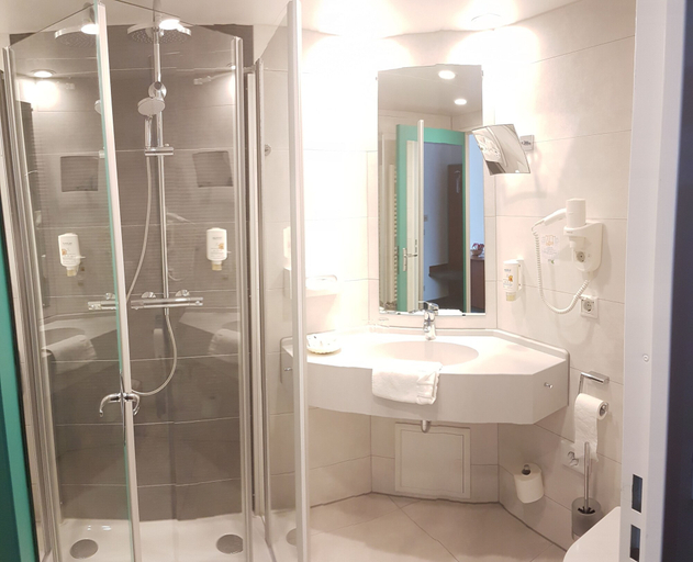 Bathroom 5, AKZENT Hotel Zur Post, Gotha