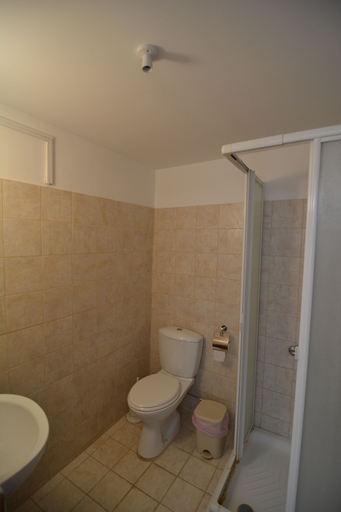 Bathroom 4, Elpida's Stone Houses