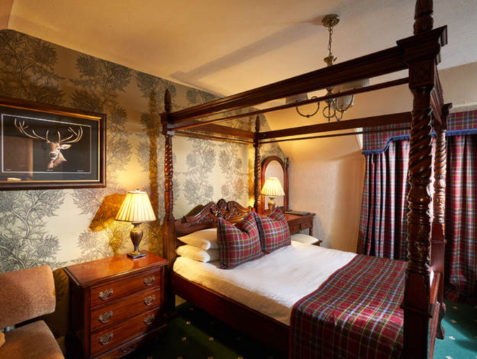 Bedroom 3, Loch Kinord Hotel, Aberdeenshire