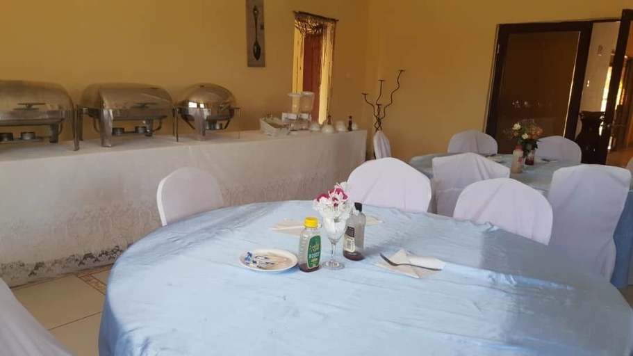 Bedroom 3, Twin Cave Lodge, Choma