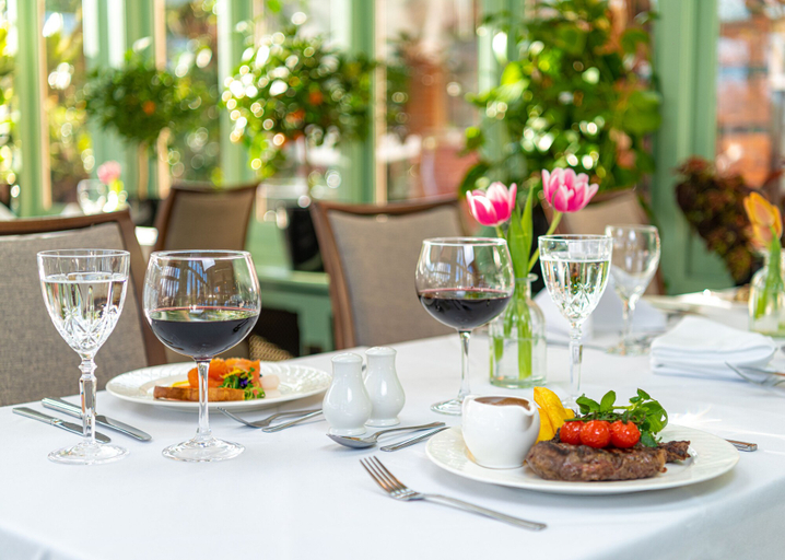 Food & Drinks 5, The Elvetham Hotel, Hampshire