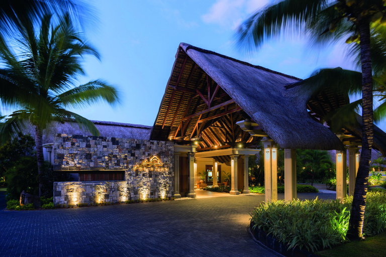 Exterior & Views 2, Paradis Beachcomber Golf Resort & Spa, Black River