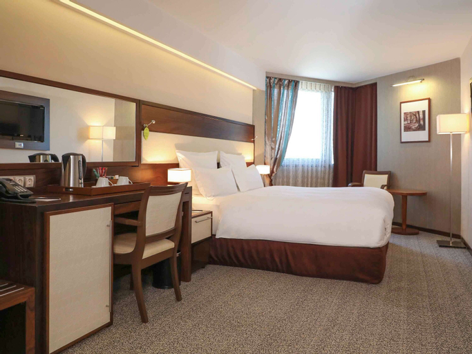 Bedroom 25