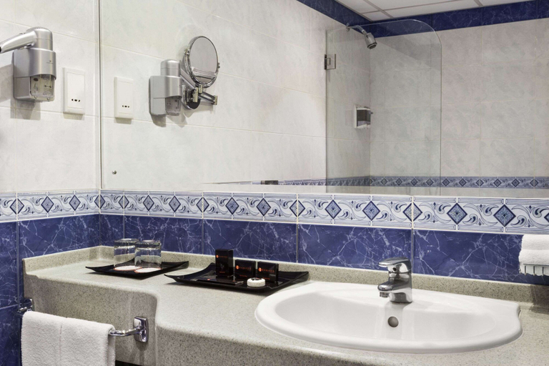 Bathroom 5, Ramada by Wyndham Qurum Beach, Muttrah