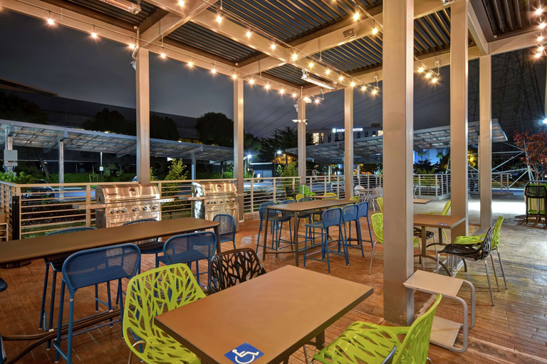 Food & Drinks 4, Home2 Suites by Hilton San Francisco Airport North, San Mateo