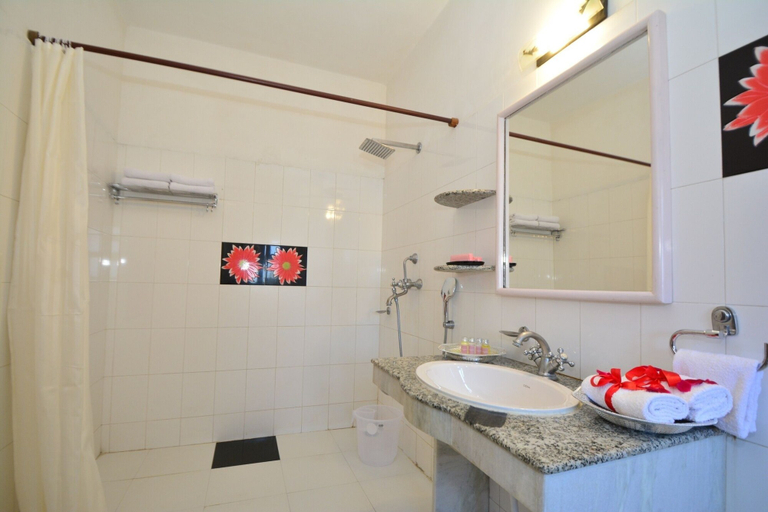 Bathroom 4, Mahal Khandela, Jaipur