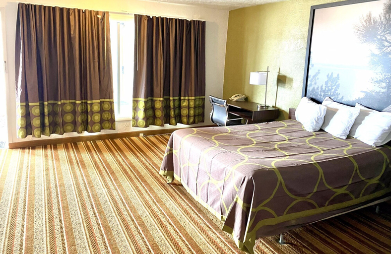 Bedroom 3, Super 8 by Wyndham Wells, Elko