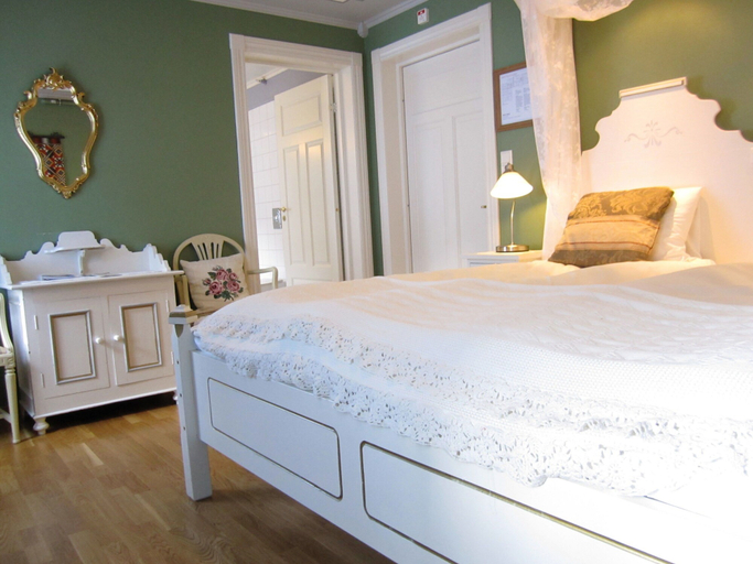 Bedroom 4, Hjelle Hotel, Stryn