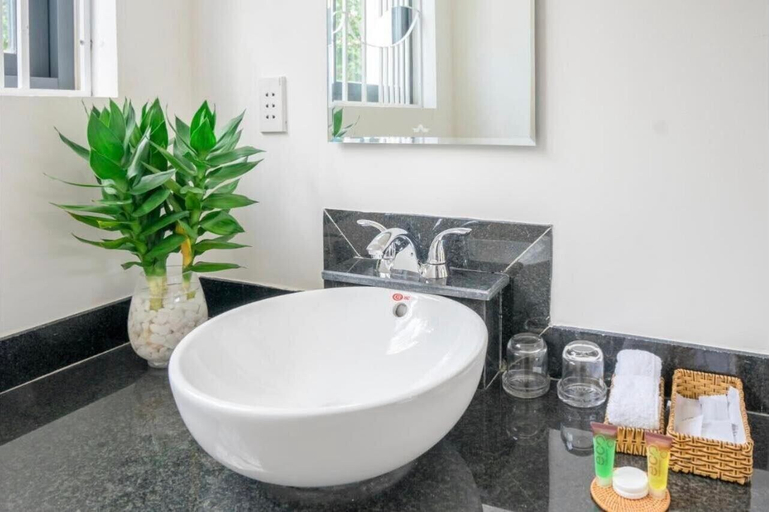 Bathroom 5, Tran Family Villas Boutique Hotel, Da Nang