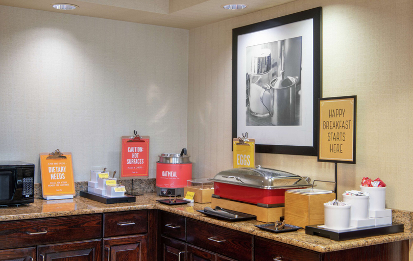 Food & Drinks 5, Hampton Inn Cleveland-Solon, Cuyahoga